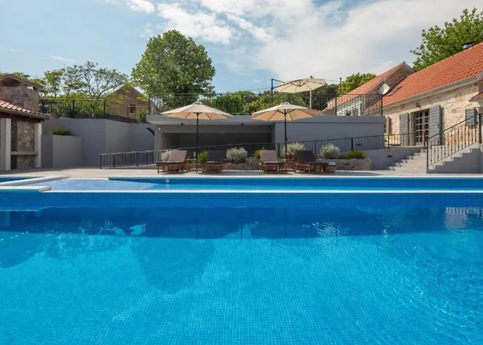 Casa Di Pietra 시베니크